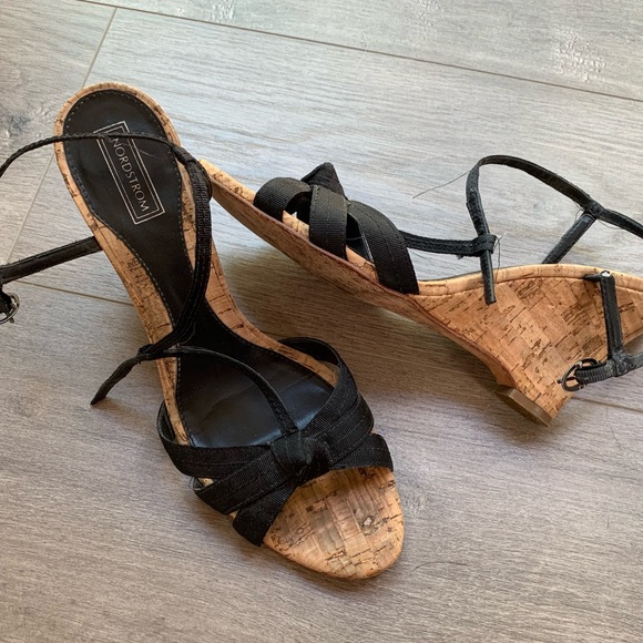 Nordstrom Shoes - Nordstrom black wedges
